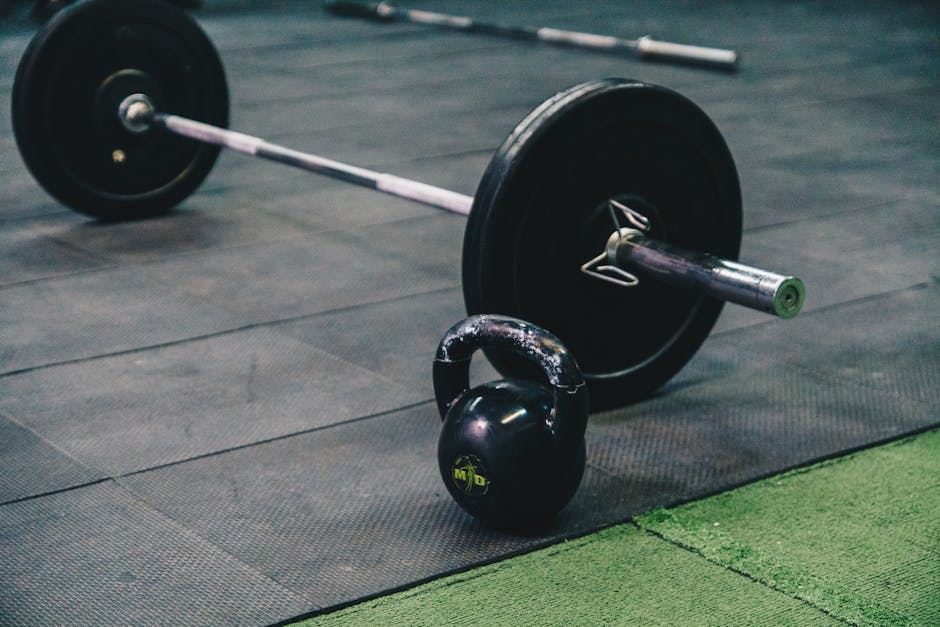 Mini Barbell Buyer's Guide: Types, Uses, and Top Picks