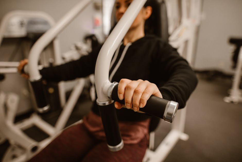 Smith Machine for Sale: How to Choose for Home Gyms
